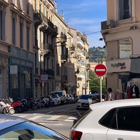 Loft 3 Pièces Duplex 3 étoiles Calme Centre à 5 Mn Des Plages Et Palais