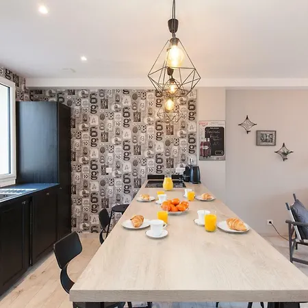 Apartment Loft 3 Pieces Duplex 3 Etoiles Calme Centre A 5 Mn Des Plages Et Palais *
