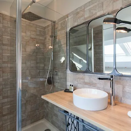 Apartment Loft 3 Pieces Duplex 3 Etoiles Calme Centre A 5 Mn Des Plages Et Palais