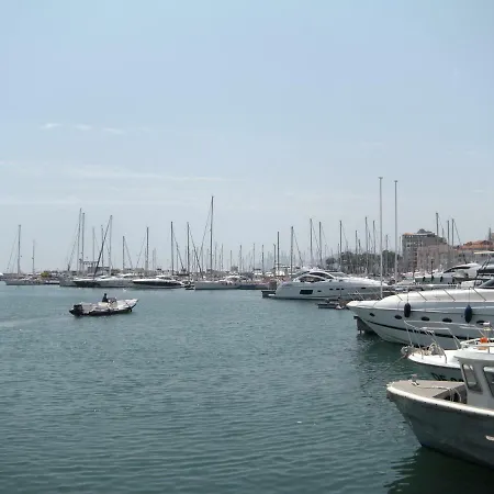 Loft 3 Pieces Duplex 3 Etoiles Calme Centre A 5 Mn Des Plages Et Palais Apartment Cannes