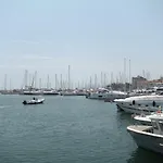 Loft 3 Pieces Duplex 3 Etoiles Calme Centre A 5 Mn Des Plages Et Palais Lägenhet Cannes